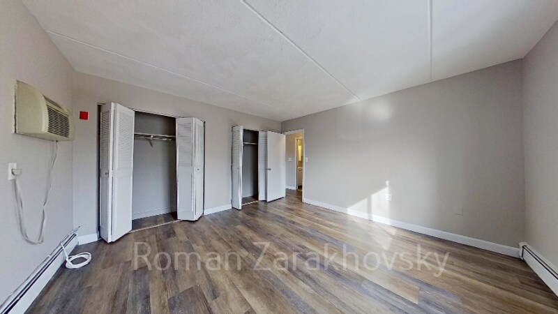 Building Photo - 12 Cottage Ct