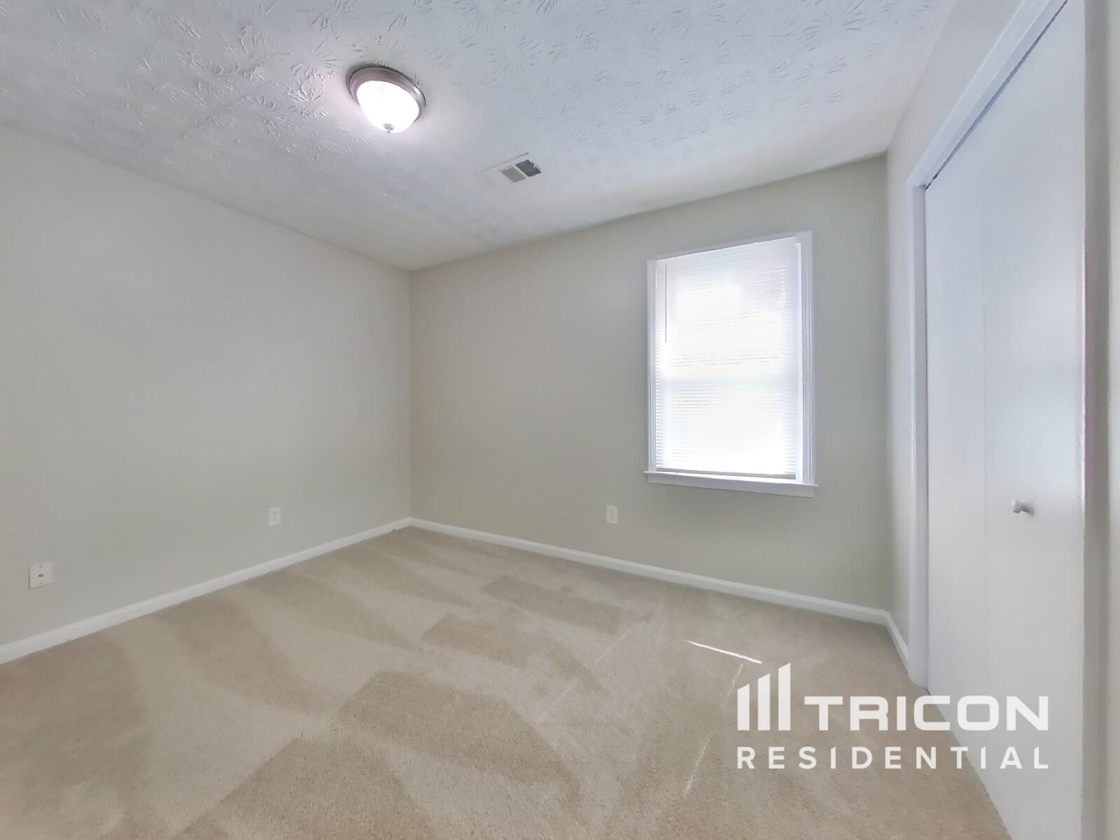 Building Photo - 55 6th Ave