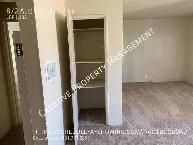 Building Photo - Well located 1 Bedroom in New Monterey