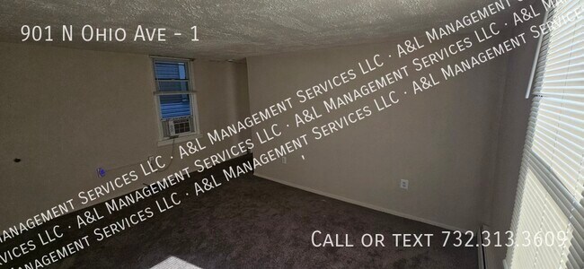 Building Photo - 901 N Ohio Ave