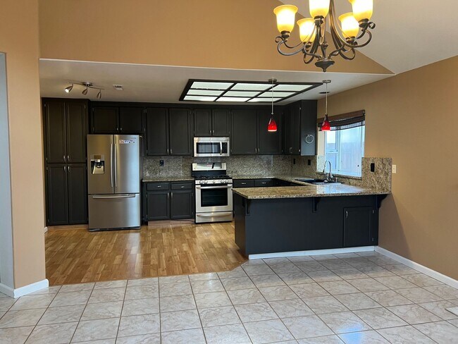Building Photo - 1142 Rockhaven Ct. Salinas, CA 93906