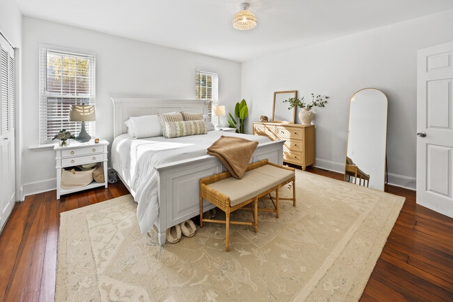 Building Photo - 2207 Lombard St