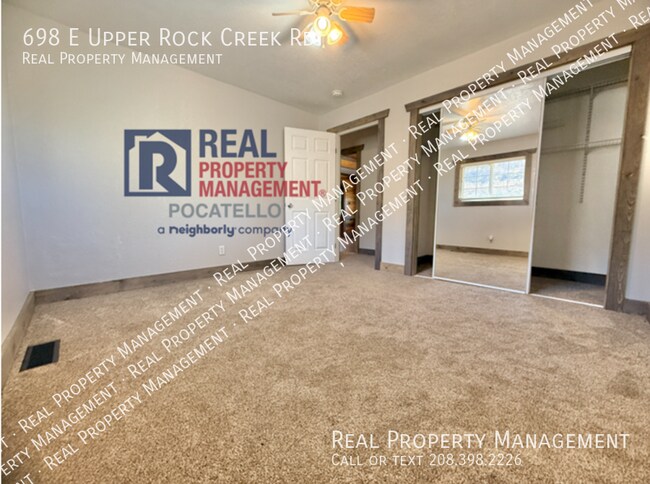 Building Photo - 698 E Upper Rock Creek Rd