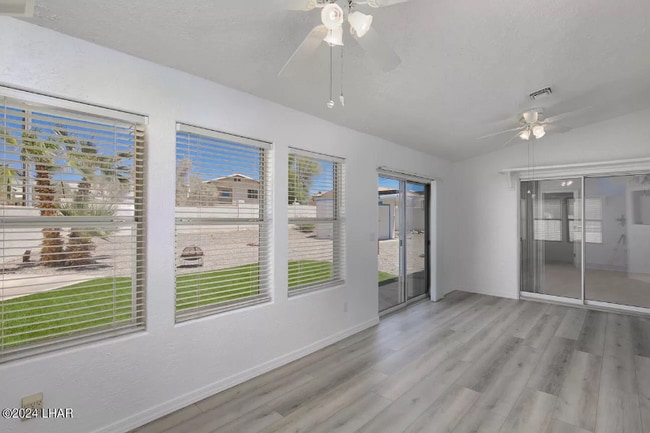 Building Photo - 3181 Chanute Dr