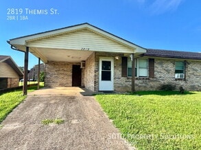 Building Photo - 2819 Themis St