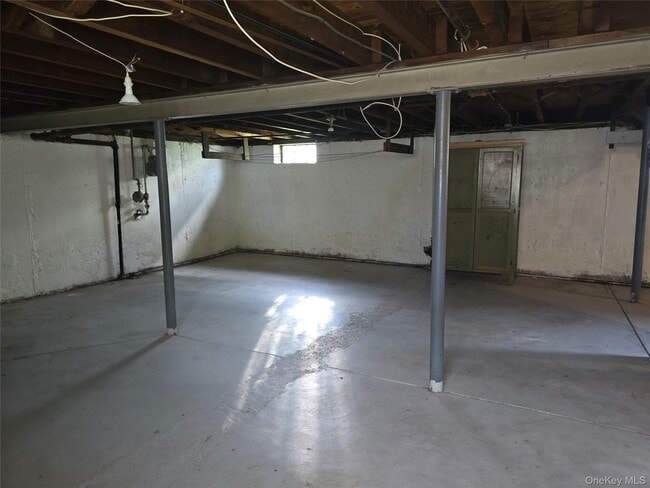 Building Photo - 123 Nugent St