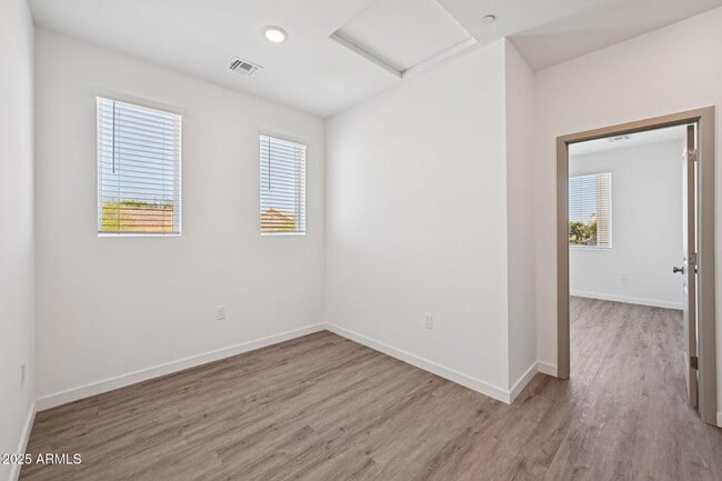 Building Photo - 2116 JENNIFER LYNN Way