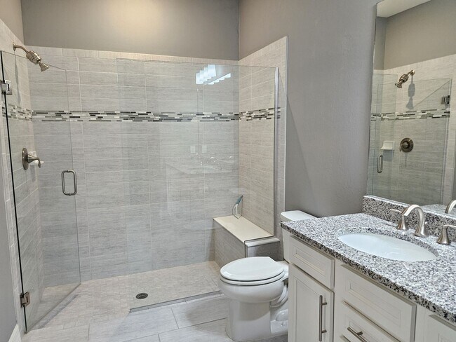 Building Photo - Stunning Model Home – 2 Bedrooms plus Den,...
