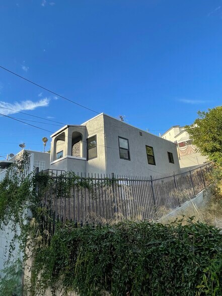 Building Photo - 1022 Geraghty Ave