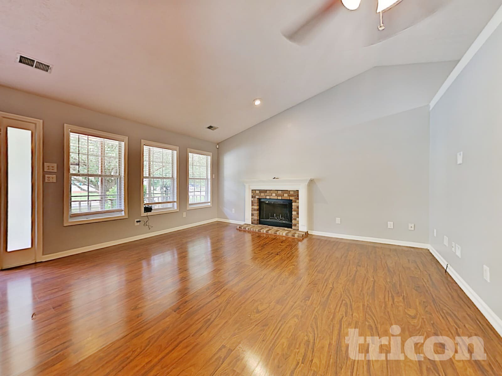 Building Photo - 726 Westbury Dr