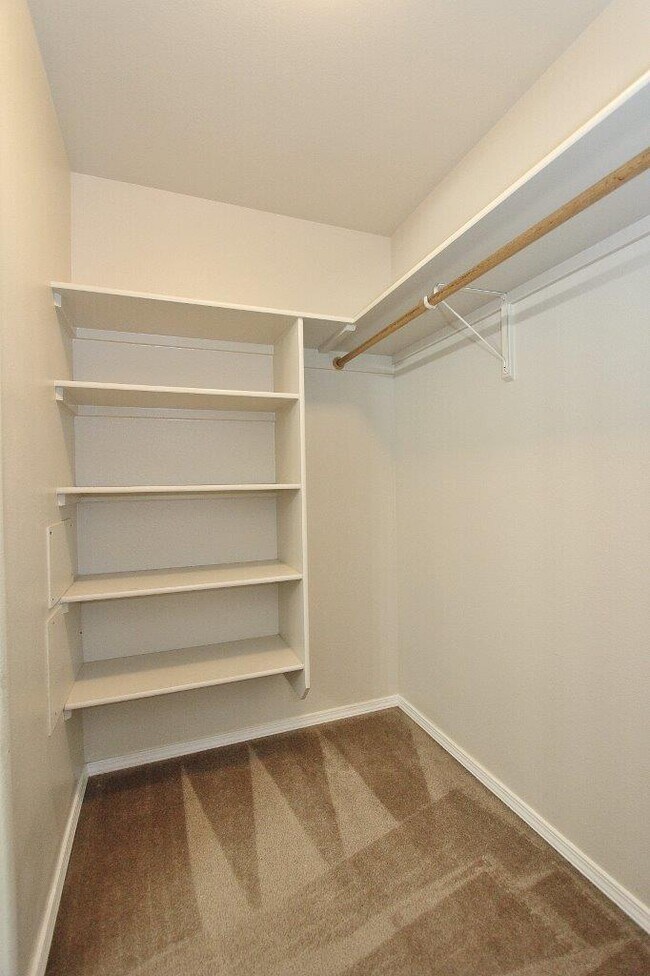 Building Photo - 3240 W Wave Dr