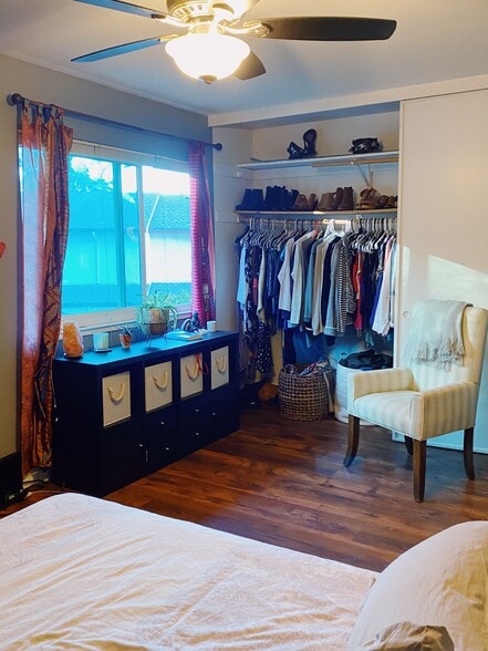 Bedroom, upstairs - 1222 Marionola Way
