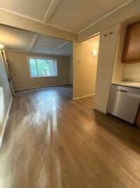 Building Photo - AI - 05 - Avon St