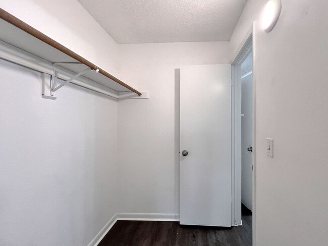 Building Photo - Two-Bedroom Condo in Winter Haven