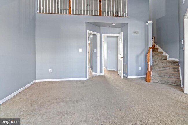 Building Photo - 5061 Cameo Terrace