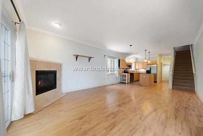 Building Photo - Amazing Eastmoreland Home Near Sellwood wi...