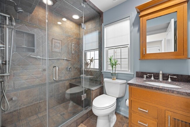 Building Photo - 28 N Colgate Ave