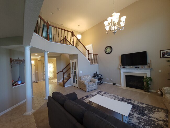 Building Photo - 6321 Brandon Dr