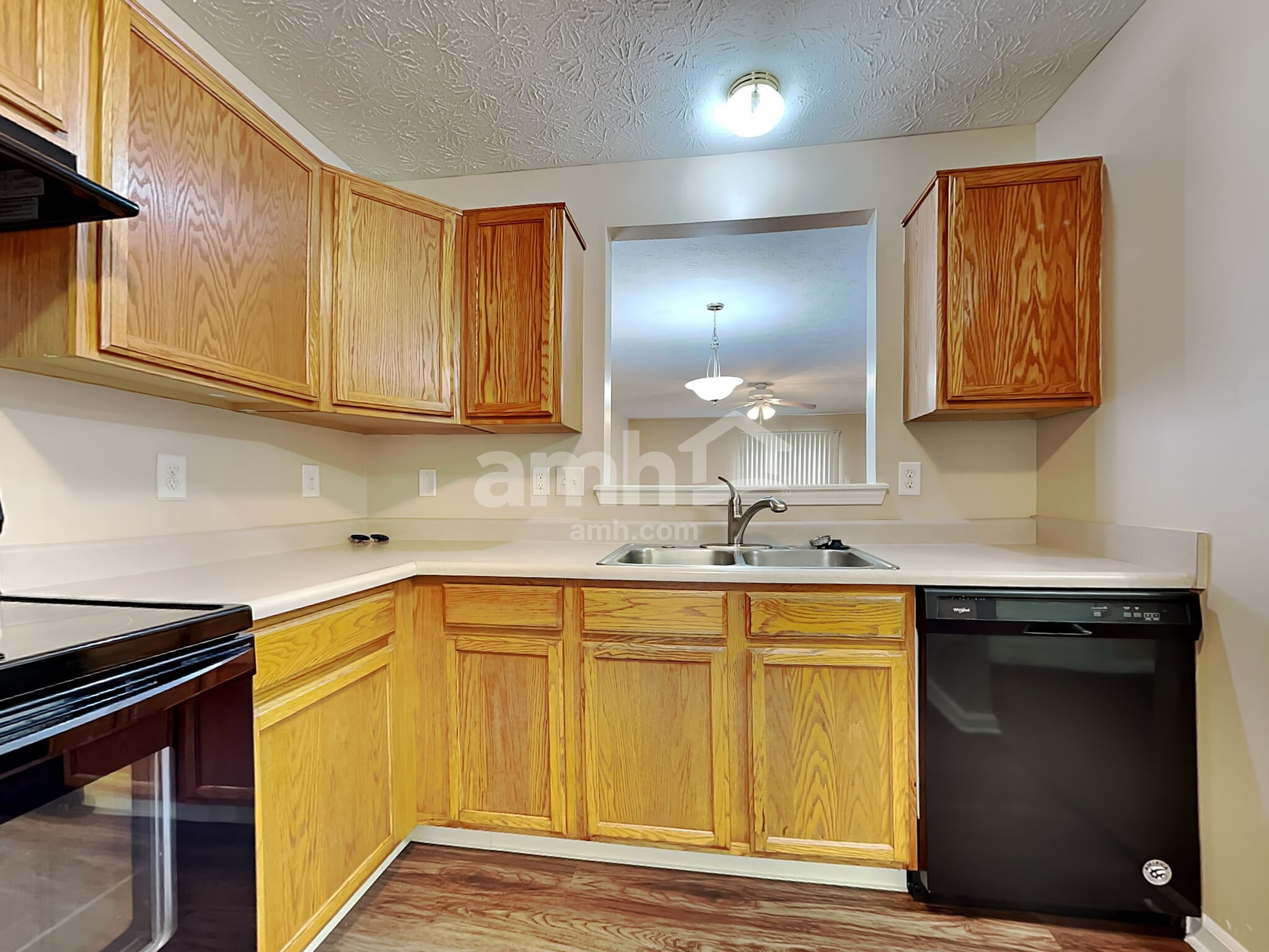 Building Photo - 3416 Montgomery Dr