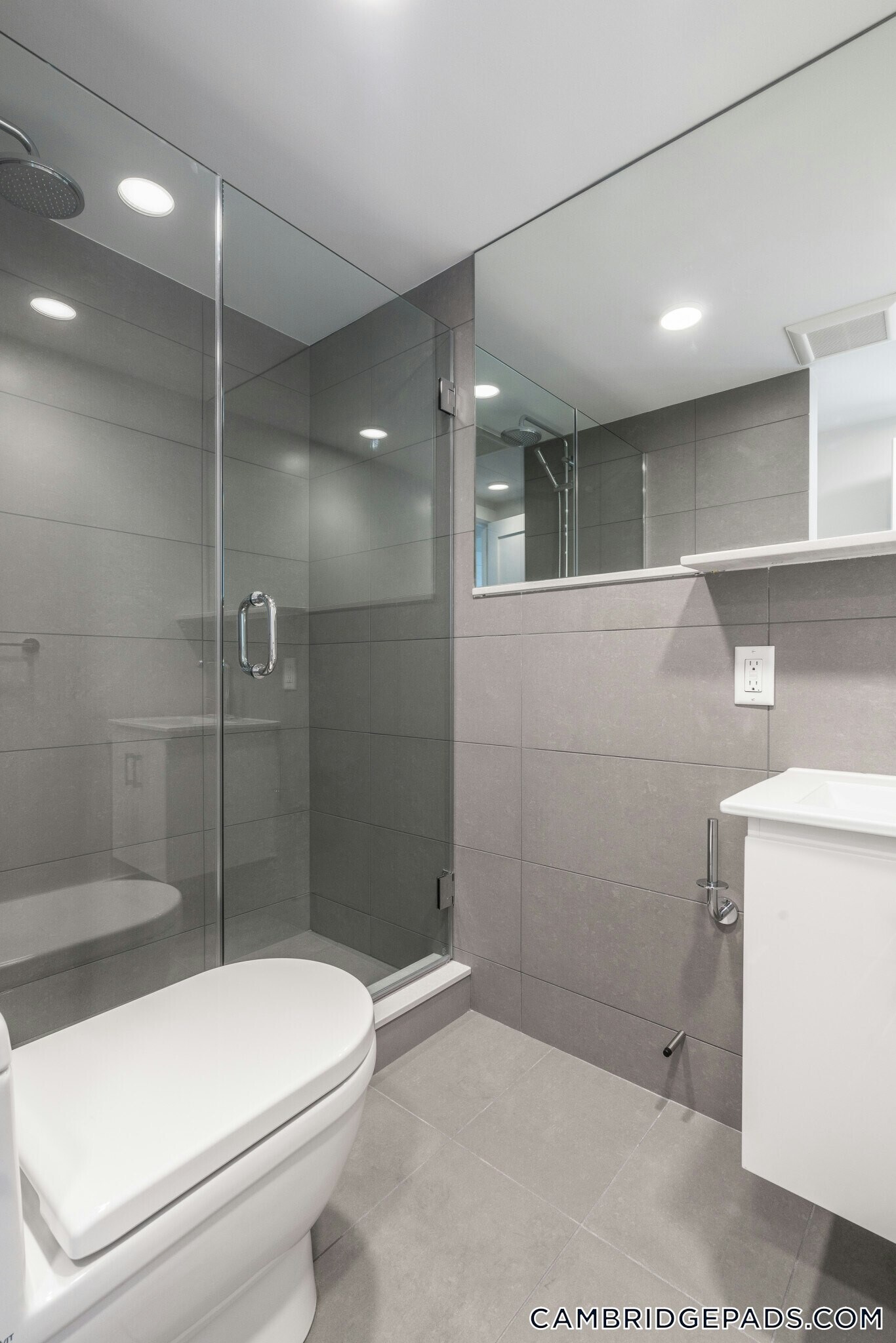 Building Photo - 334 Harvard St