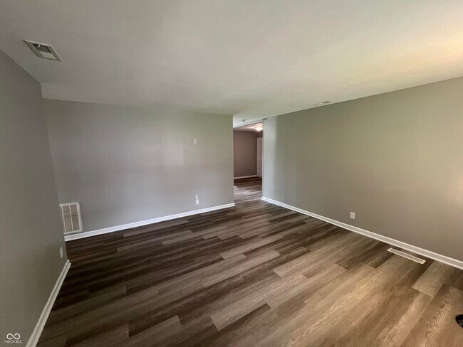 Building Photo - 223 Highwood Dr
