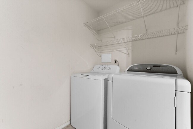 Building Photo - "Charming 3-Bed, 2-Bath Oasis on Dust Storm Lane – Spacious 1,596 Sq Ft Home in El Paso!"