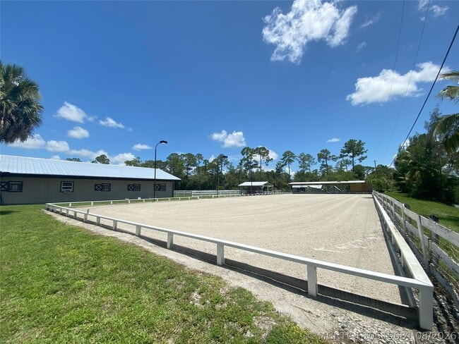 Building Photo - 2315 Deer Run Blvd