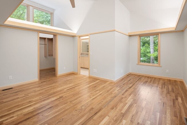 Building Photo - Modern Mountain Oasis