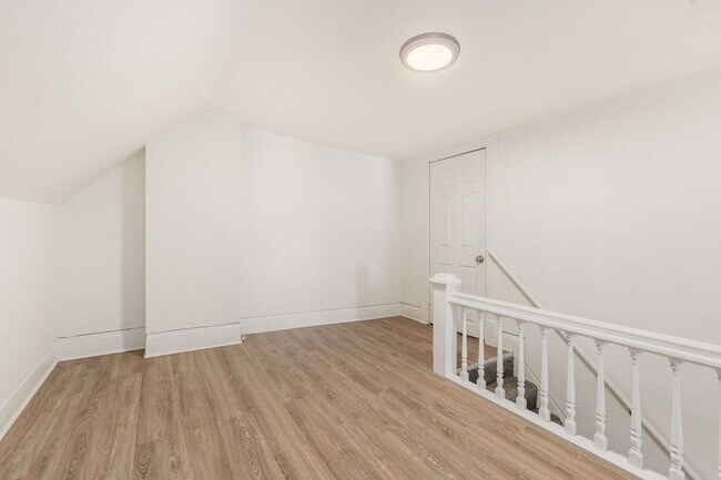 Building Photo - 1109-1111-1111 Franklin Ave