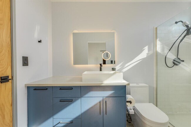 Building Photo - 4801 S Congress Ave