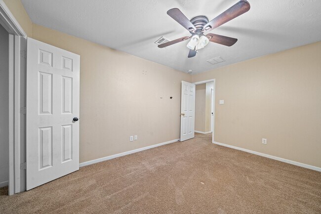 Building Photo - 19603 Yaupon Mist Dr