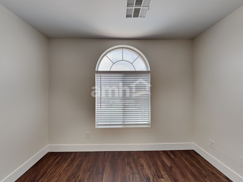 Building Photo - 7960 Capistrano Valley Ave