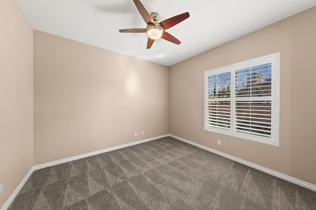 Building Photo - Stunning Single-Story Luxury Home in Coveted Rolling Hills Ranch