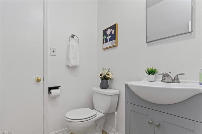 Building Photo - 108 Cooley Rd