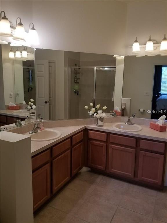 Building Photo - 3661 Parkridge Cir