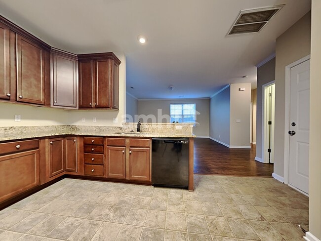 Building Photo - 104 Brick Greens Ct