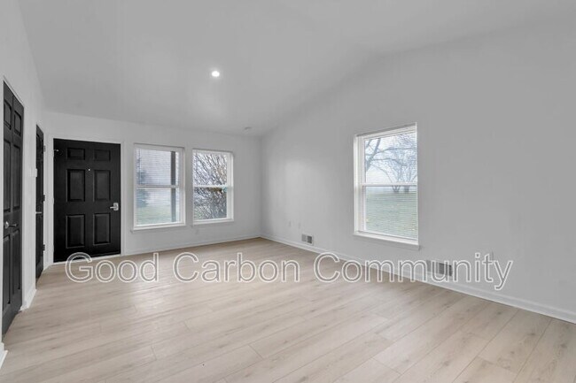 Building Photo - 7008 Erie Rd