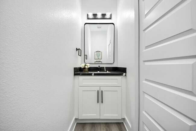 Building Photo - 8533 Amadwe St