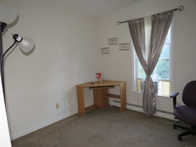 Building Photo - 15 Hayestown Heights