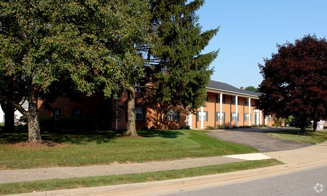 Building Photo - Hillcrest