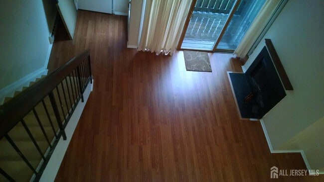 Building Photo - 620 Aspen Dr