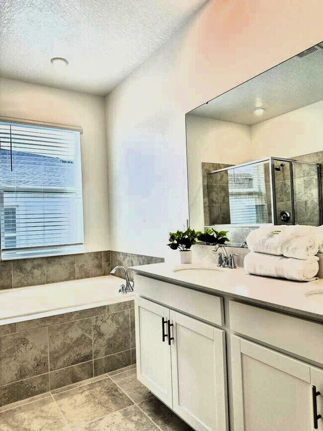 Building Photo - 8867 Cabot Cliffs Dr