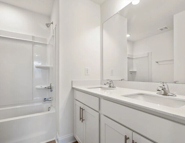 Building Photo - 53 Lavender Ln