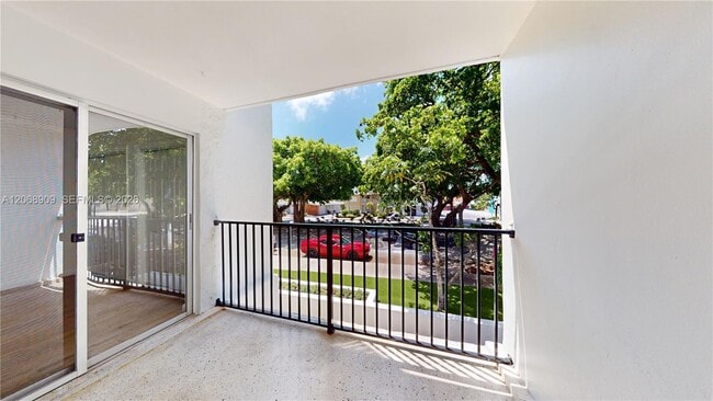 Building Photo - 2463 Coral Wy