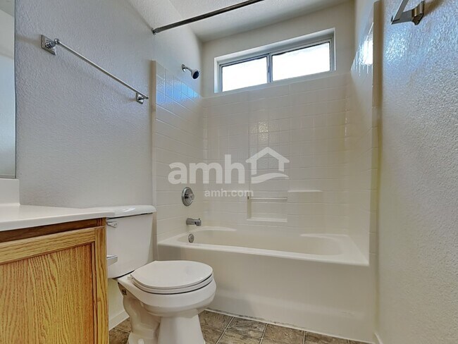 Building Photo - 6016 Soft Springs Ave