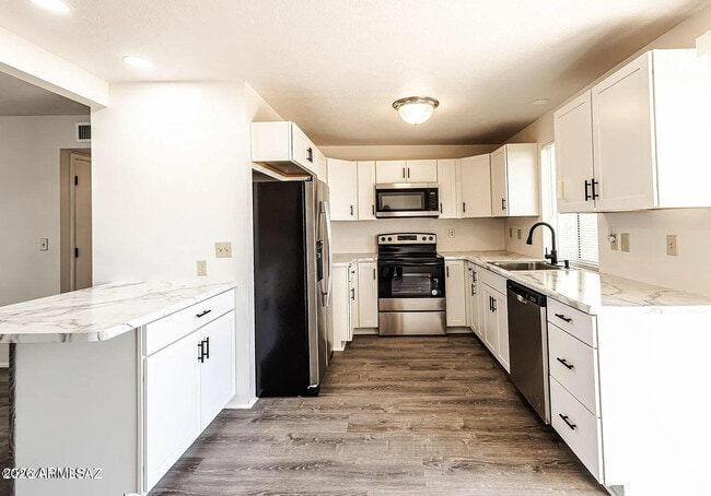 Building Photo - 3722 S Bellingham Pl