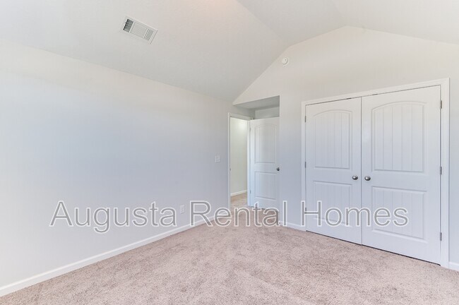 Building Photo - 2562 Inverness Dr