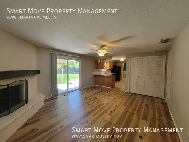 Building Photo - 9990 Skycrest-