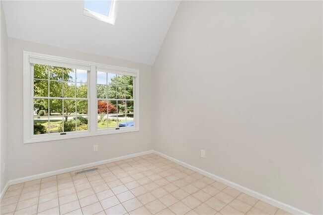 Building Photo - 110 Osprey Dr