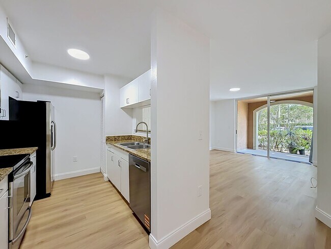Building Photo - Super Cozy 2 bedroom in Desirable Neighborhood in coconut creek